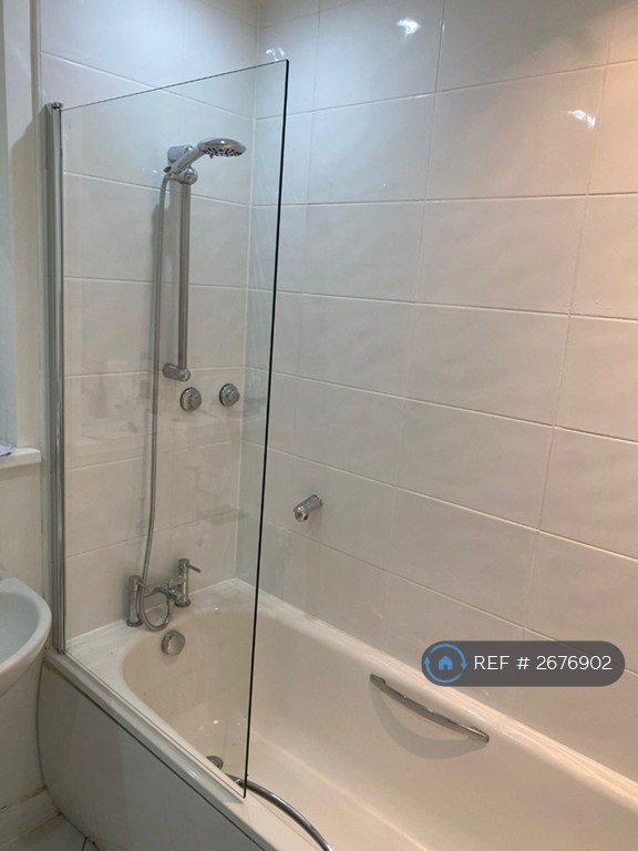 2 bedroom flat in Skyline, Birmingham, B1 (2 bed) (#2676902)