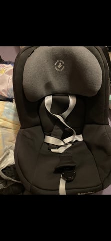 Maxi cosi pearl with isofix base in Bridge of Don, Aberdeen