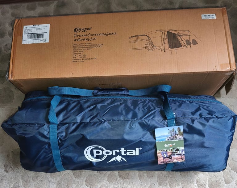 Brand New In Box Portal Car Camping/SUV Tailgate Tent 