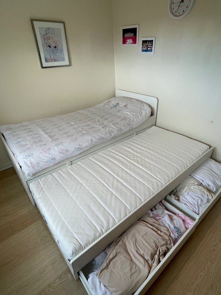 White Single Bed with Pull-Out Trundle & Storage Drawers – Great Condition
