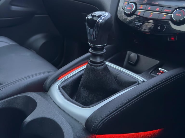 2017 Nissan Qashqai 1.2 DIG-T Tekna 2WD Euro 6 (s/s) 5dr HATCHBACK Petrol Manual