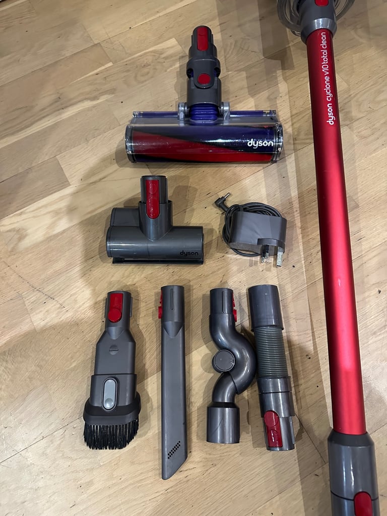 Dyson cyclone v10 total clean full bundle 