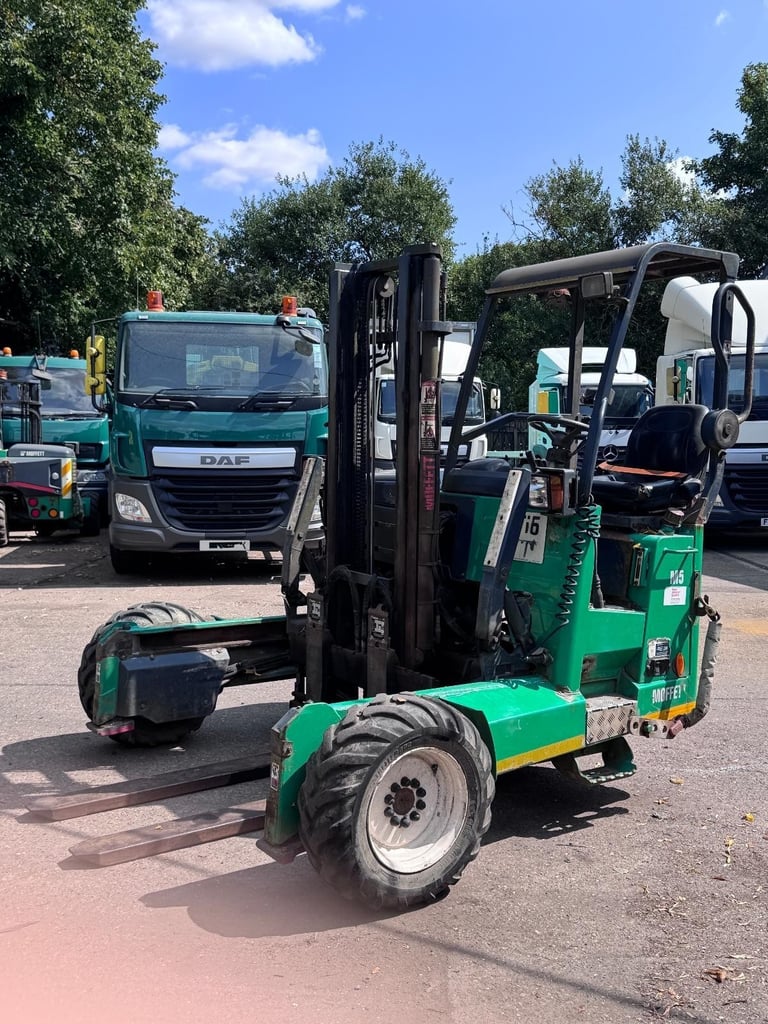 image for 2015 MOFFET M5 25.3 FORKLIFT