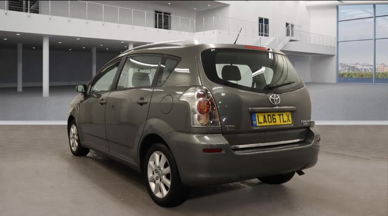 Toyota verso automatic 1.8 petrol 7 seaters ulezfree 