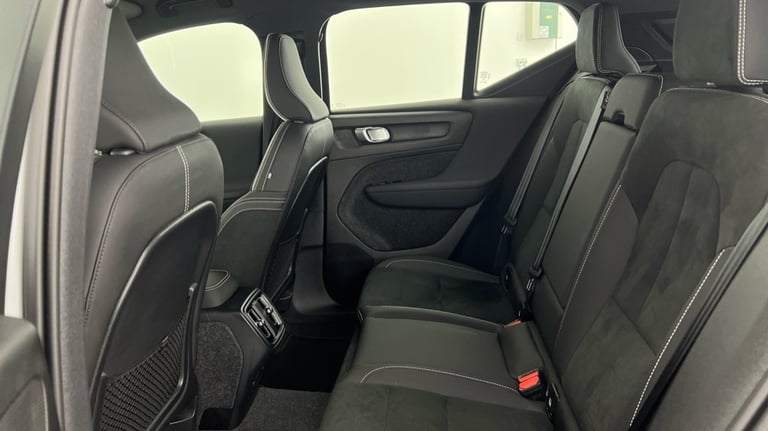 2024 Volvo XC40 Plus, B3 Mild hybrid, Petrol, Dark Estate Petrol Automatic