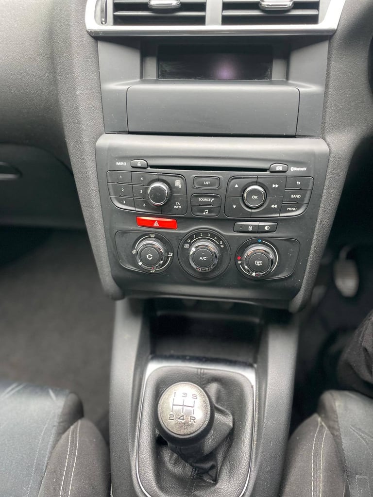 Citroen, C4, Hatchback, 2013, Manual, 1560 (cc), 5 doors