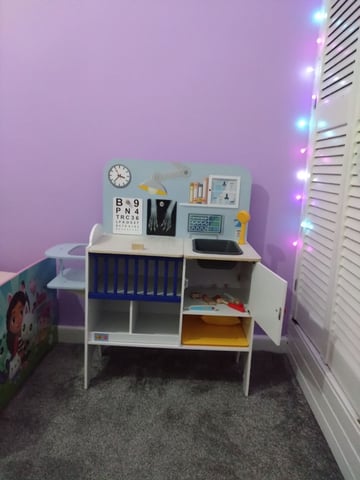 Wooden vet clinic toy in Littleborough, Manchester Gumtree