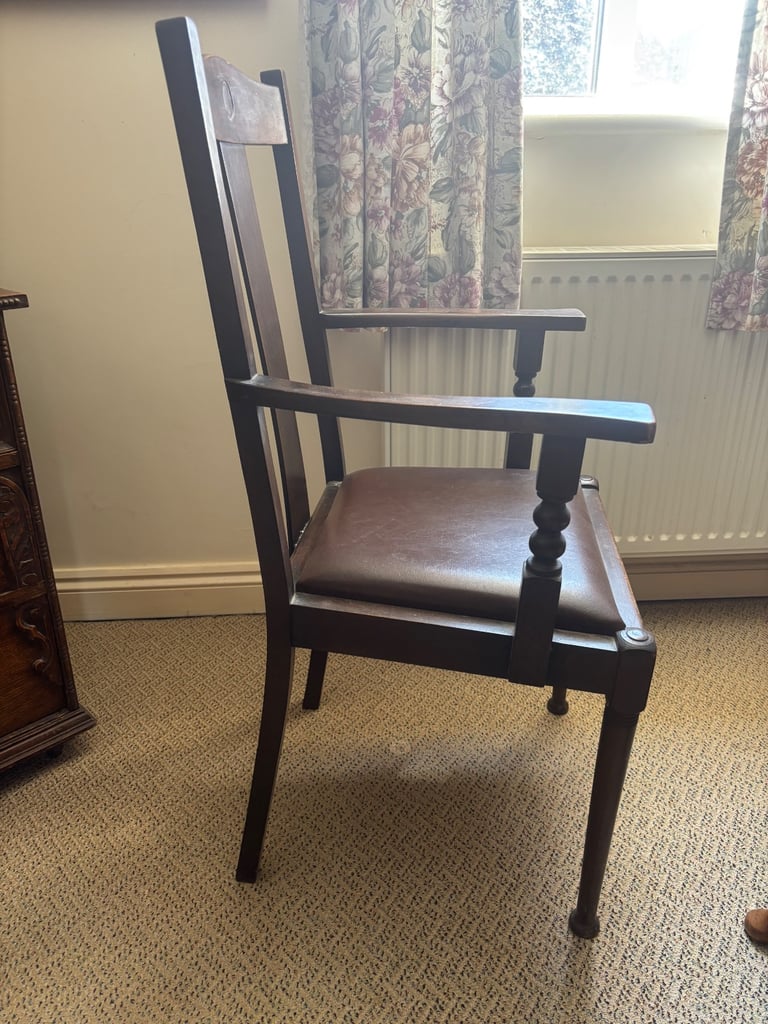 Wooden arm chair