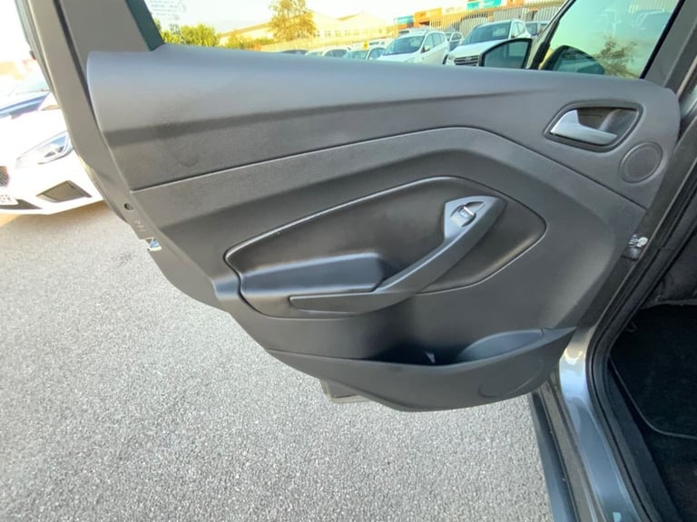 2014 Ford Kuga 2.0 TDCi 163 Titanium X 5dr Powershift HATCHBACK DIESEL Automatic