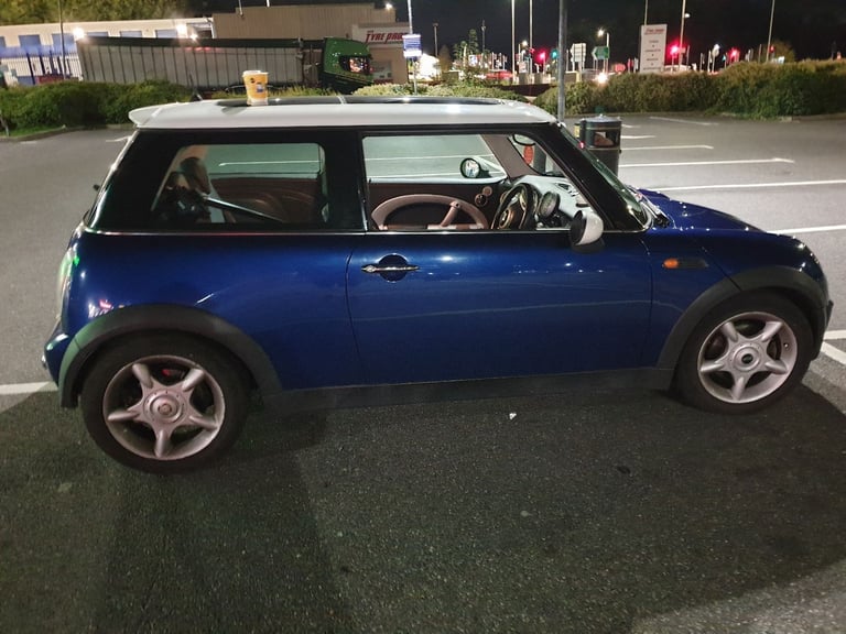 Mini, HATCHBACK, Hatchback, 2003, Manual, 1598 (cc), 3 doors