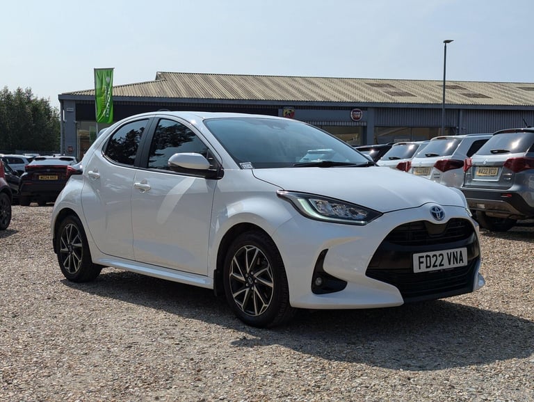 2022 Toyota Yaris 1.5 VVT-h Design E-CVT Euro 6 (s/s) 5dr HATCHBACK Petrol/Electric Hybrid Automatic