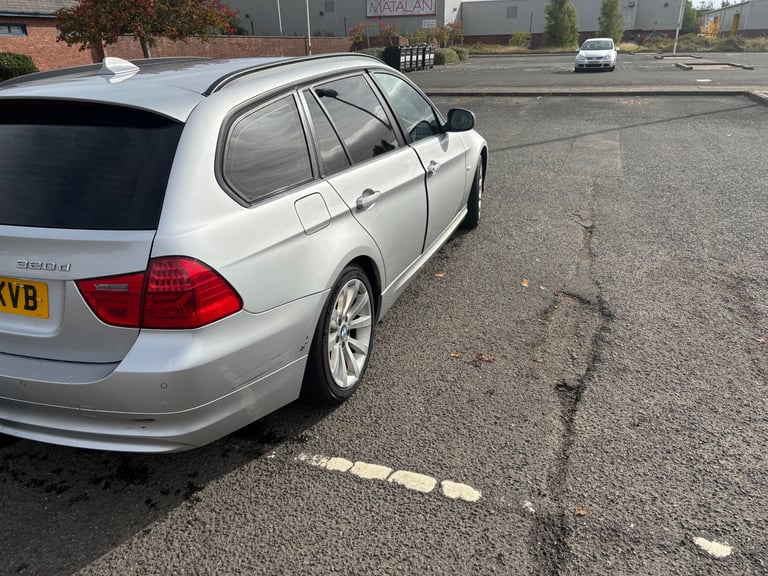 BMW, 3 SERIES, Estate, 2010, Semi-Auto, 1995 (cc), 5 doors