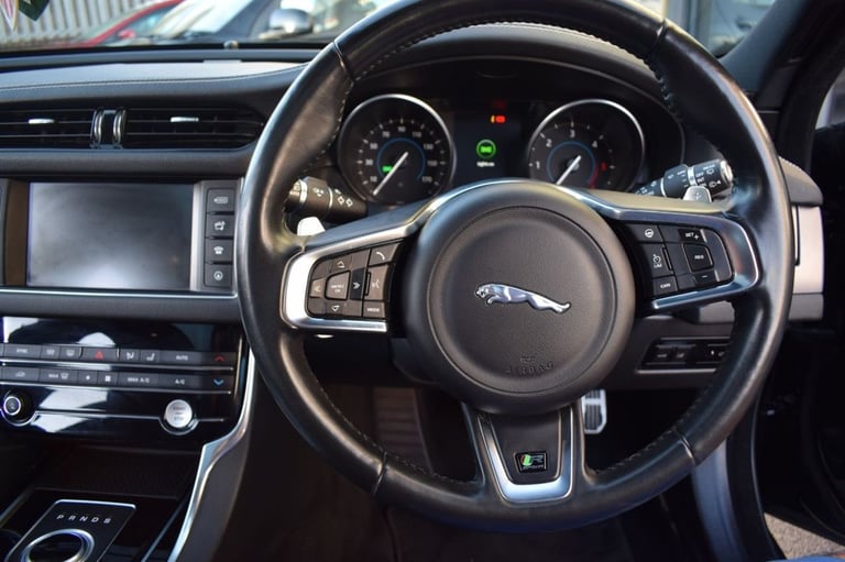 2018 Jaguar XF 2.0 D R-SPORT AWD 5d 238 BHP Estate Diesel Automatic