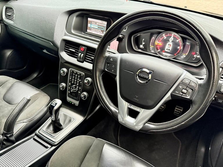 2016 Volvo V40 2.0 V40 R-design D2 5dr Hatchback Diesel Manual