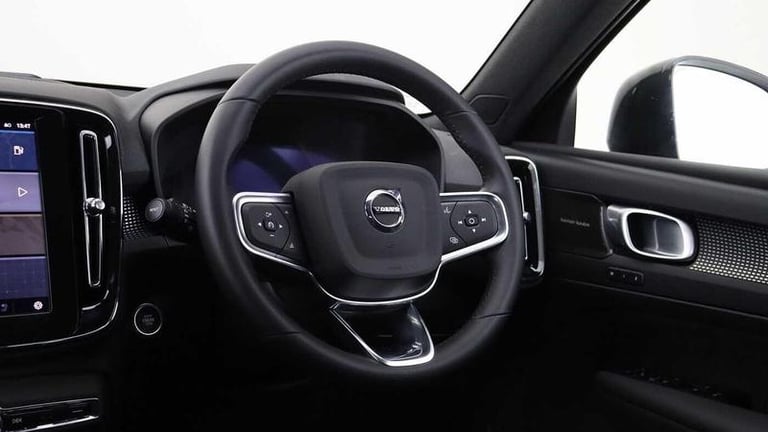 2025 Volvo XC40 Black Edition Ultra B3 Mild hybrid Petrol Automatic SUV Hybrid Automatic