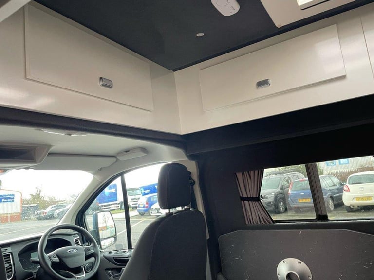 Wellhouse Maxus D7 LWB High Top