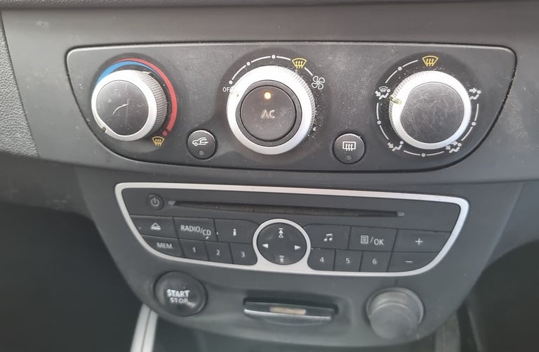 £35 Tax Cheap Renault Megane 1.5 DCI Low Insurance Full Service History (QASHQAI TOURAN VAN ASTRA)