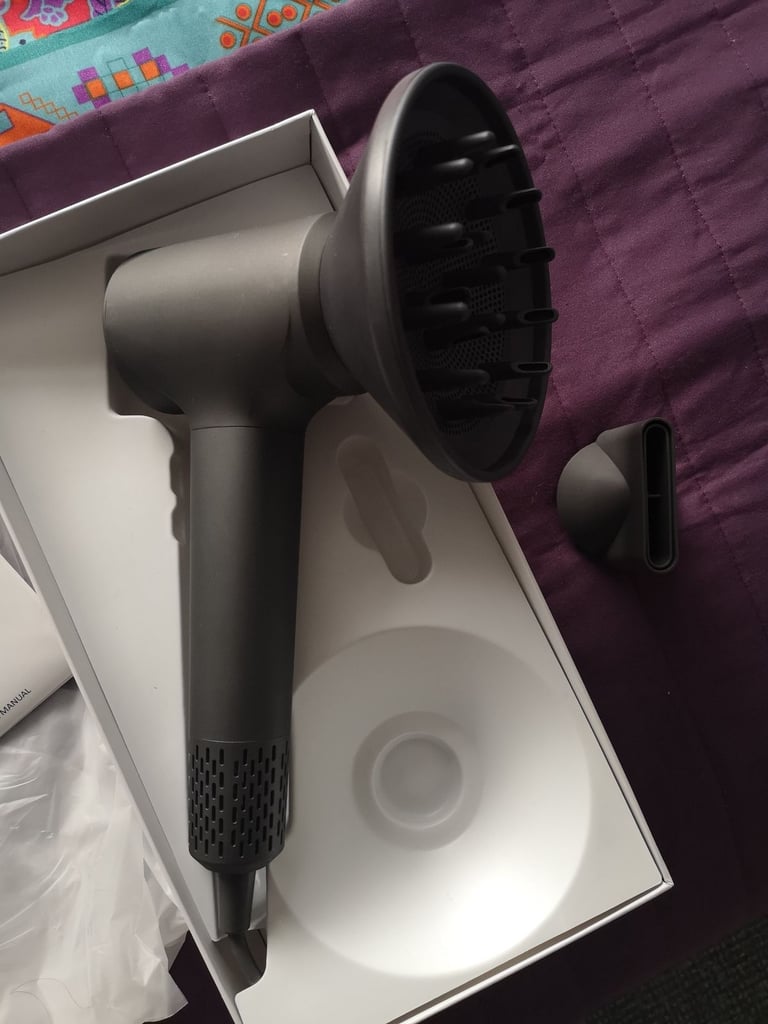 TQQ HAIRDRYER WITH DIFFUSER 