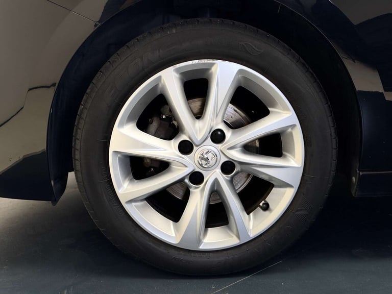 2019 Vauxhall Corsa 1.2 SE 5dr HATCHBACK PETROL Manual