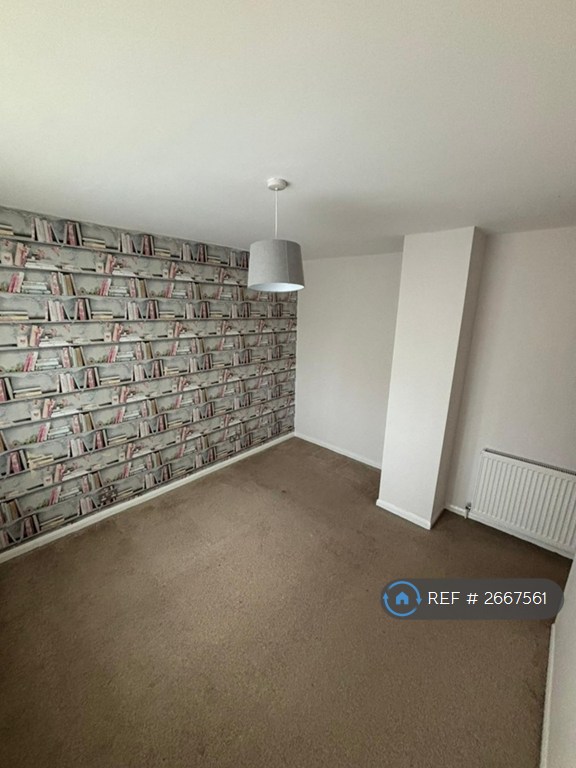 3 bedroom house in Cherry Tree Gardens, Codsall, Wolverhampton, WV8 (3 bed) (#2667561)