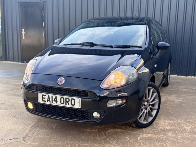 2014 Fiat Punto 1.4 Jet Black II Euro 6 (s/s) 3dr Hatchback Petrol Manual