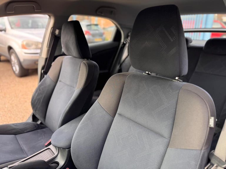 2012 Honda Civic Hatchback (2011 - 2015) Hatchback Petrol Manual