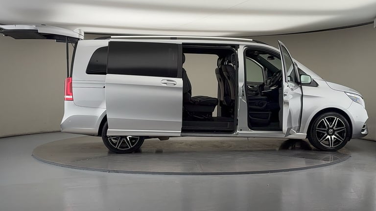 2023 Mercedes-Benz V-Class 2.0 V300d AMG Line MPV 5dr Diesel G-Tronic+ Euro 6 (s/s) XLWB (237 ps)...