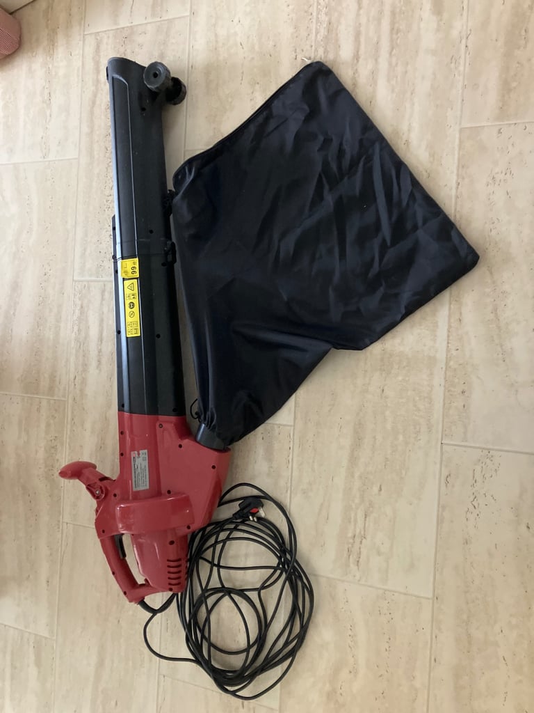 image for Leaf blower/ vacuum