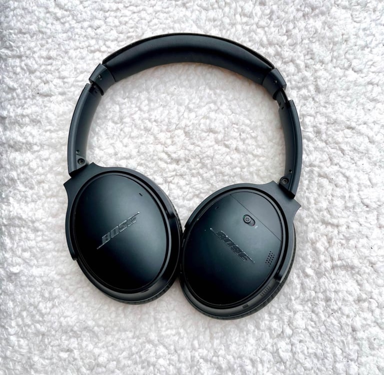 Bose QC35 Wireless - Noice cancelling headphone ( New earpad and new headband)