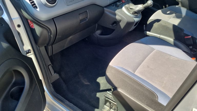 2014 Peugeot Partner Tepee 1.6 HDi 92 S 5drWheelchair accessible.  Ramp. Low mileage,  2 keys. MP...