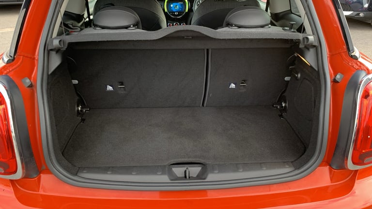 2018 MINI Hatch 1.5 Cooper Hatchback 3dr Petrol Steptronic Euro 6 (s/s) (136 ps) Hatchback Petrol...