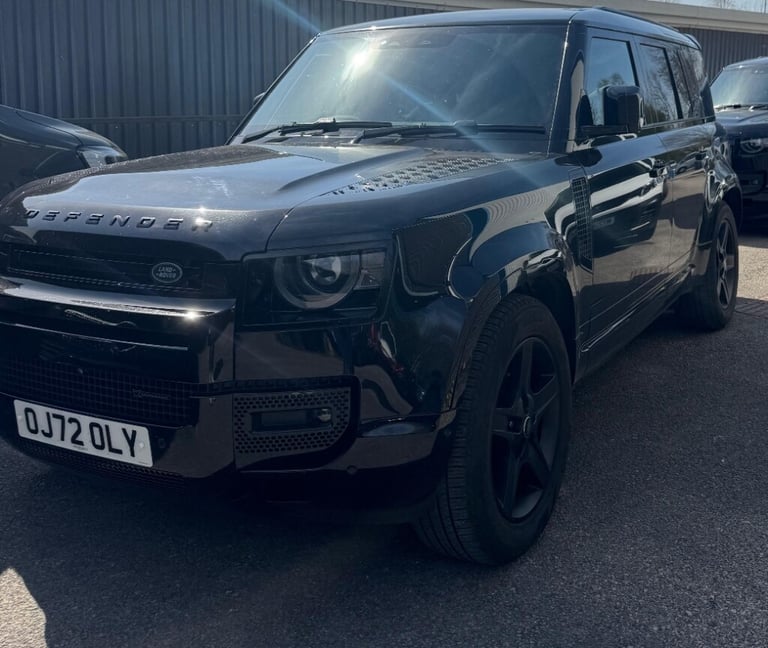 2022 Land Rover Defender 3.0 D250 X-Dynamic SE 110 5dr Auto [7 Seat] ESTATE DIESEL Automatic