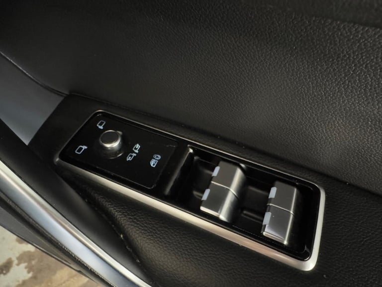 2022 Jaguar F-Pace 2.0 P250i R-Dynamic S Auto AWD Euro 6 (s/s) 5dr ESTATE Petrol Automatic