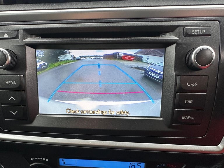  Toyota Auris 1.8 VVT-h Icon CVT Euro 5 (s/s) 5dr Petrol/Electric Hybrid Automatic