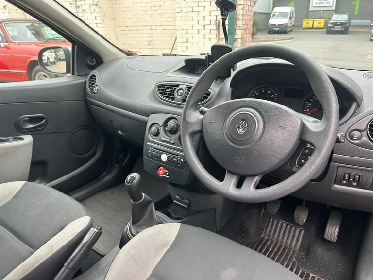  Renault Clio 1.2 Bizu Euro 5 3dr Petrol Manual