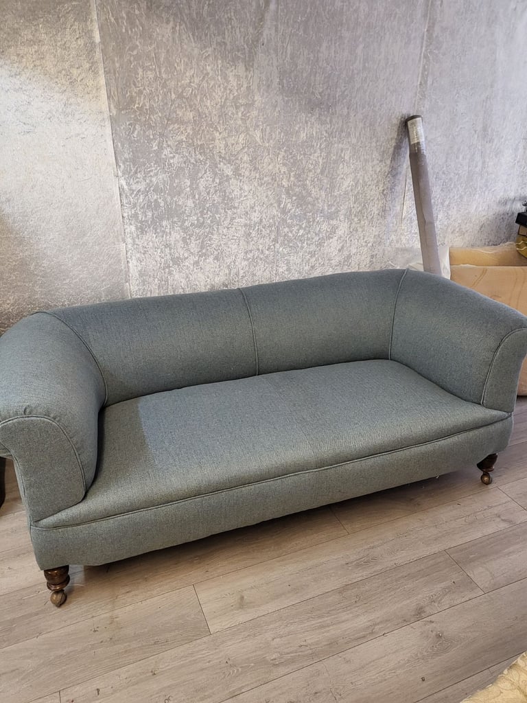 image for Upholsterer, meade to measure curtains