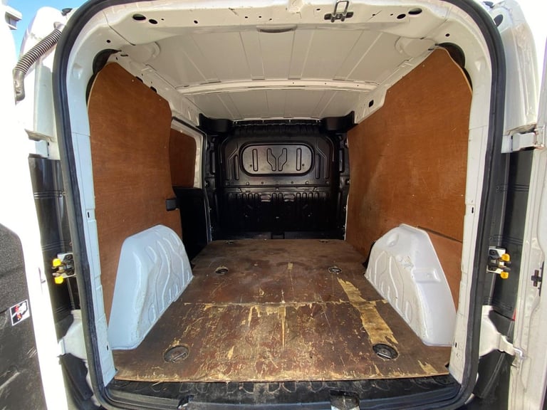 2015 Fiat Doblo 1.3 JTD MultiJetII 16v SX Tecnico L1 H1 4dr PANEL VAN Diesel Manual