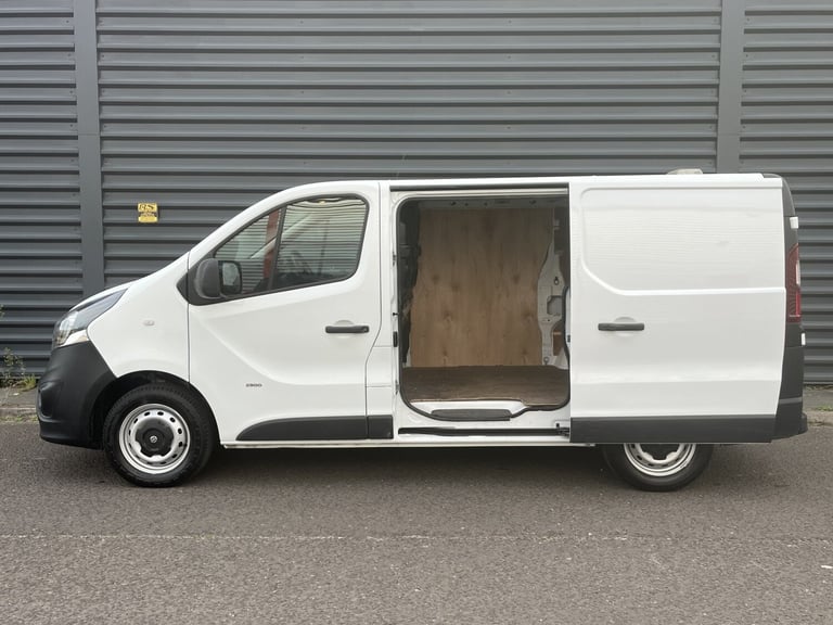 VAUXHALL VIVARO TRAFFIC 1.6 CDTi 2900 ecoFLEX White Manual Diesel 2017