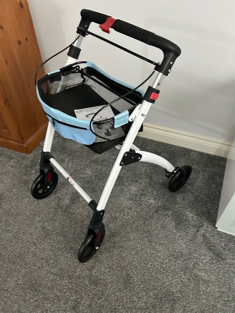 image for 4 wheeler walker