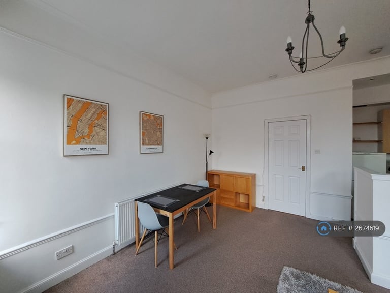 1 bedroom flat in Budhill Avenue, Glasgow, G32 (1 bed) (#2674619)