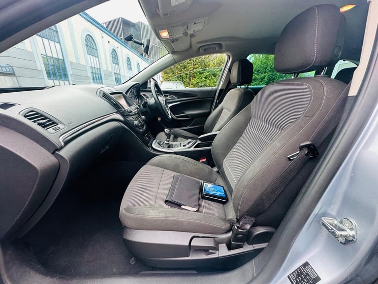 2014 Vauxhall Insignia 2.0 CDTi ecoFLEX SRi Nav Sports Tourer Euro 5 (s/s) 5dr ESTATE Diesel Manual