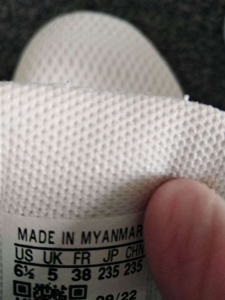 Adidas trainers size 5