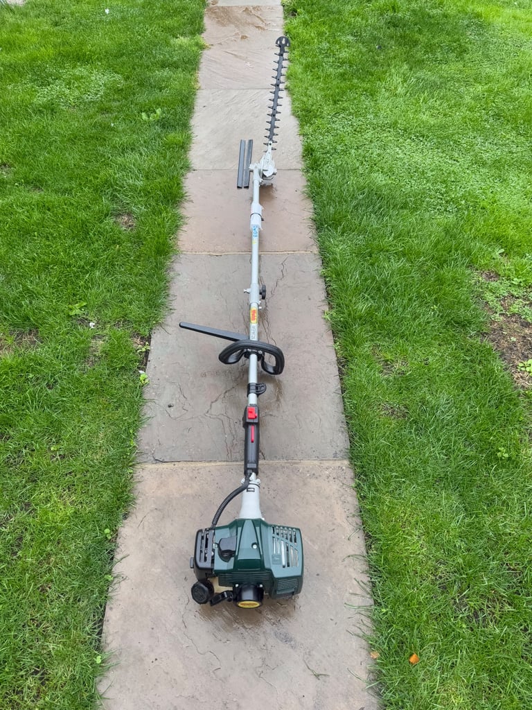 Lawnmower. Webb petrol long reach hedge cutter 