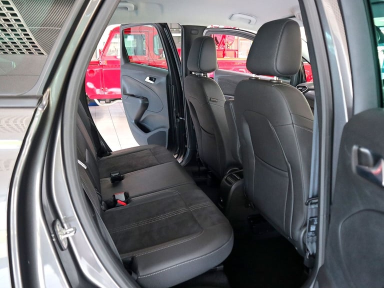 2022 Vauxhall Crossland 1.5 Ultimate Turbo D 5DR Suv Diesel Suv Diesel Manual
