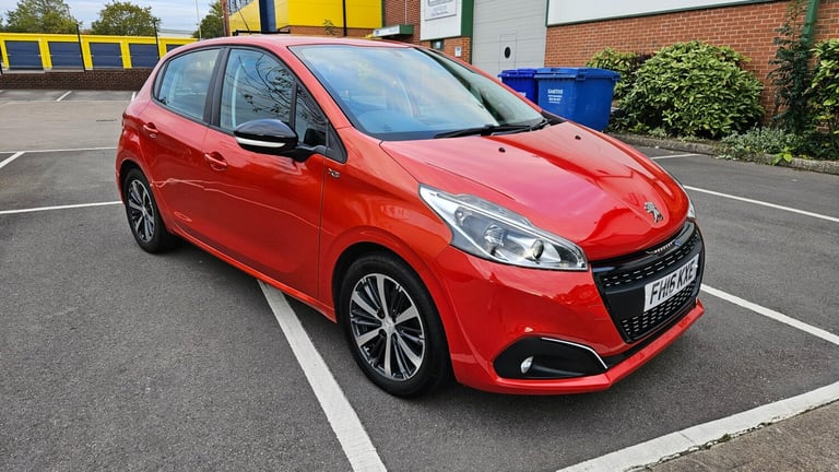 image for 2016 Peugeot 208 1.2 PureTech XS-White 5dr HATCHBACK Petrol Manual