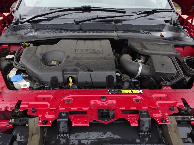 2018 18 REG JAGUAR E-PACE R-DYNAMIC HSE D AWD DIESEL AUTO DAMAGED SALVAGE