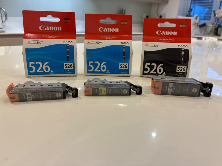 Unused Canon 526/525 Printer cartridges