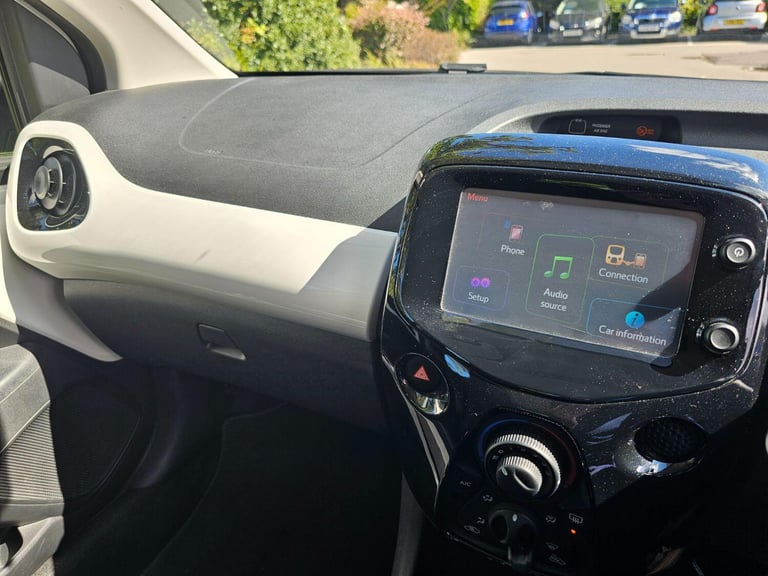 TOYOTA AYGO 1.0 VVT-i x-pression 2015