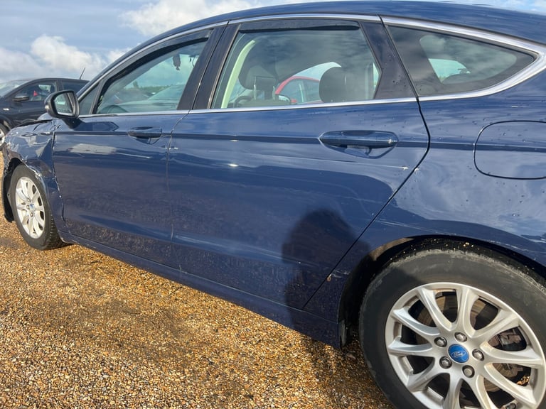 2015 FORD MONDEO ZETEC ECONETIC BLUE CAT N SALVAGE DAMAGED REPAIR 