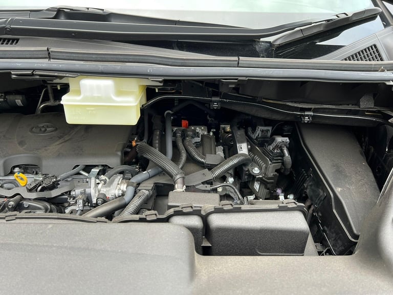  Toyota Alphard 2.5 HYBRID EXECUTIVE LOUNGE SUNROOF Petrol/Electric Hybrid Automatic